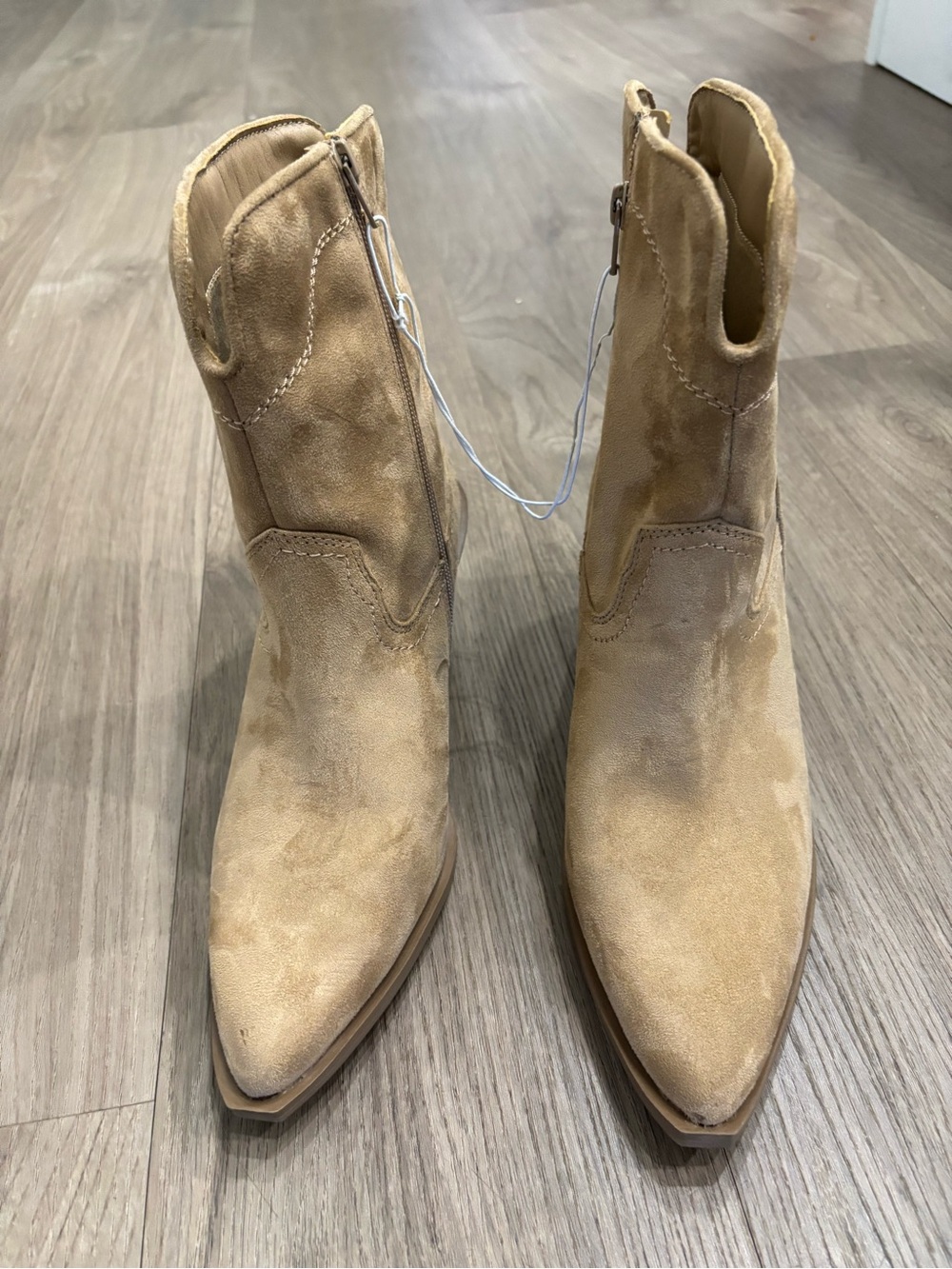 Universal Thread Suede Pointed-Toe Ankle Women’s Boots in Tan Size 9.5
